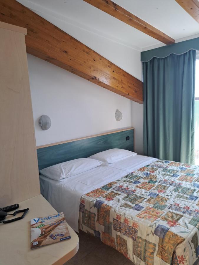 Hotel Ettoral Лидо ди Йезоло Екстериор снимка
