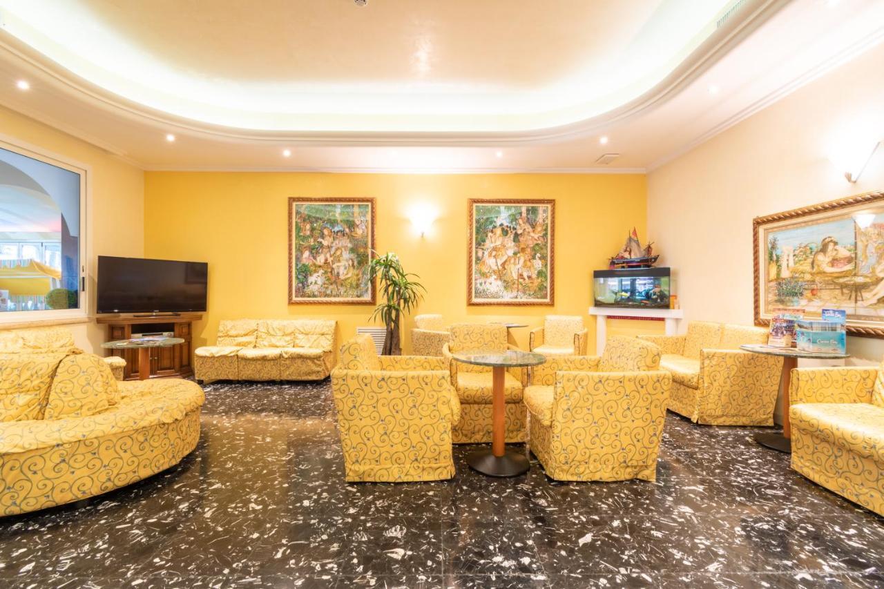 Hotel Ettoral Лидо ди Йезоло Екстериор снимка